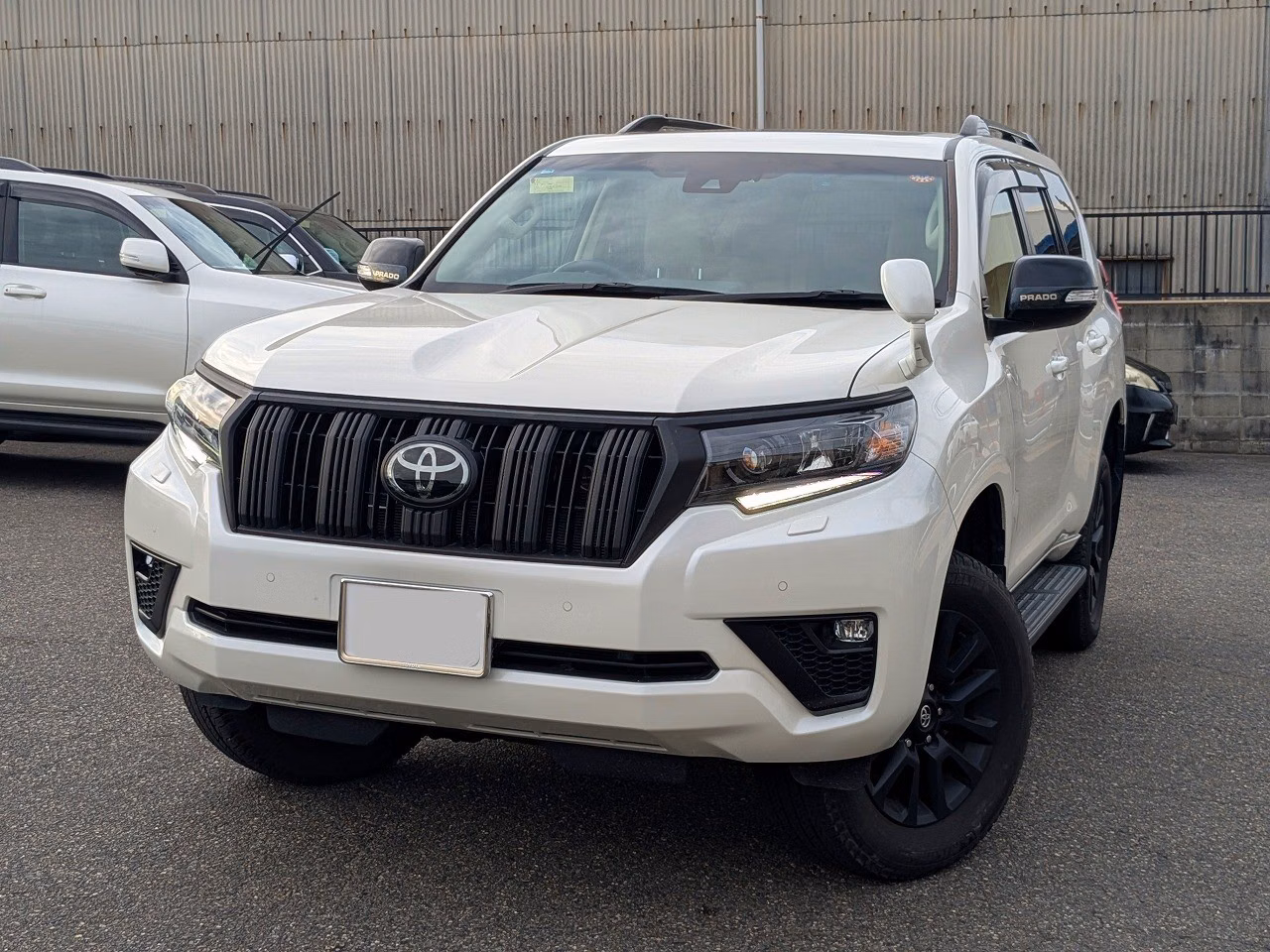 TOYOTA LAND CRUISER PRADO
