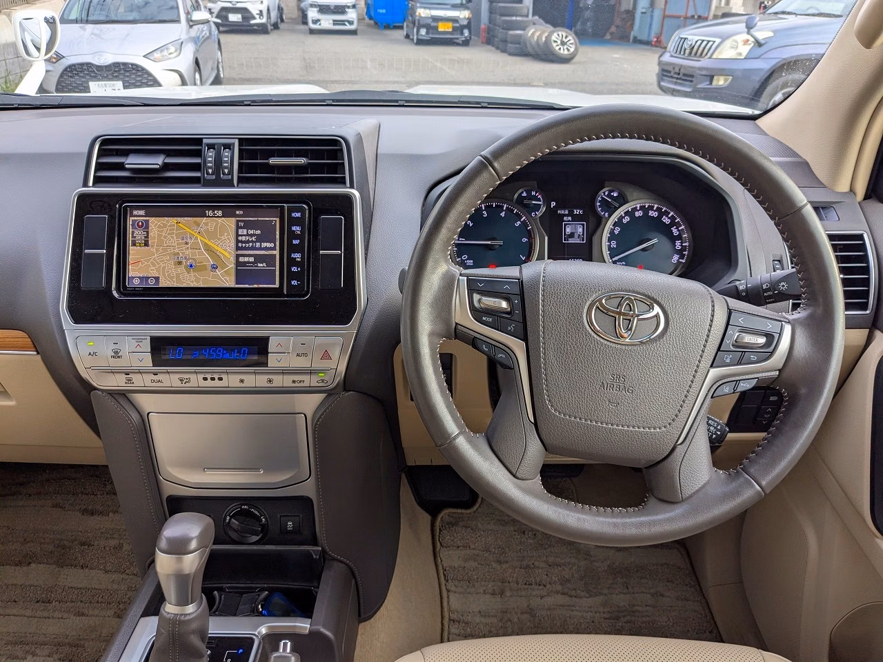 TOYOTA LAND CRUISER PRADO
