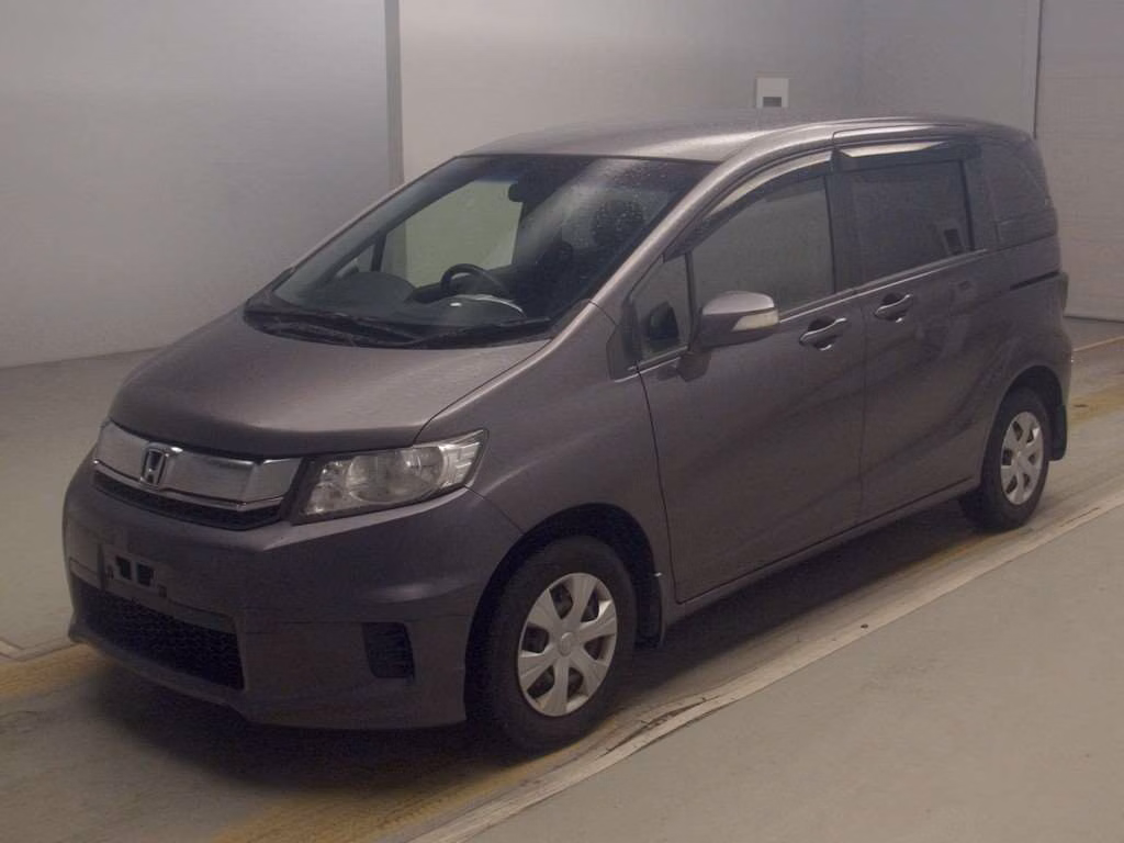 HONDA FREED SPIKE
