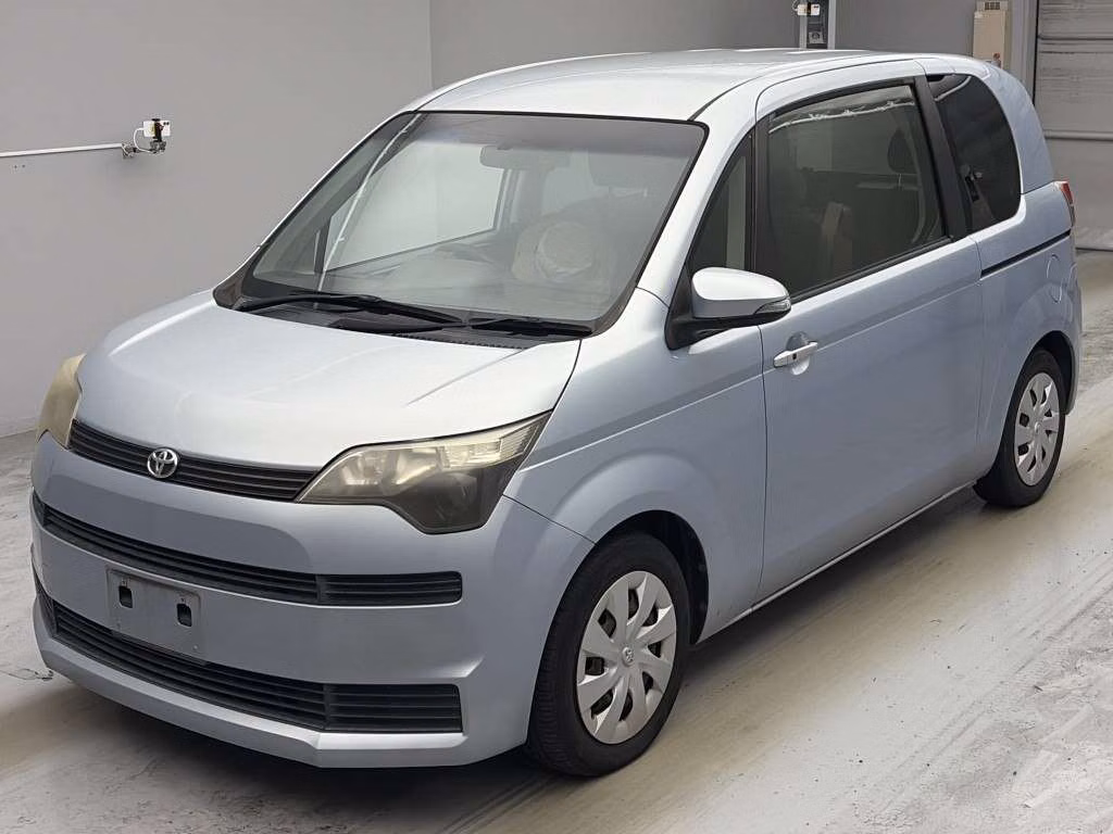 TOYOTA SPADE