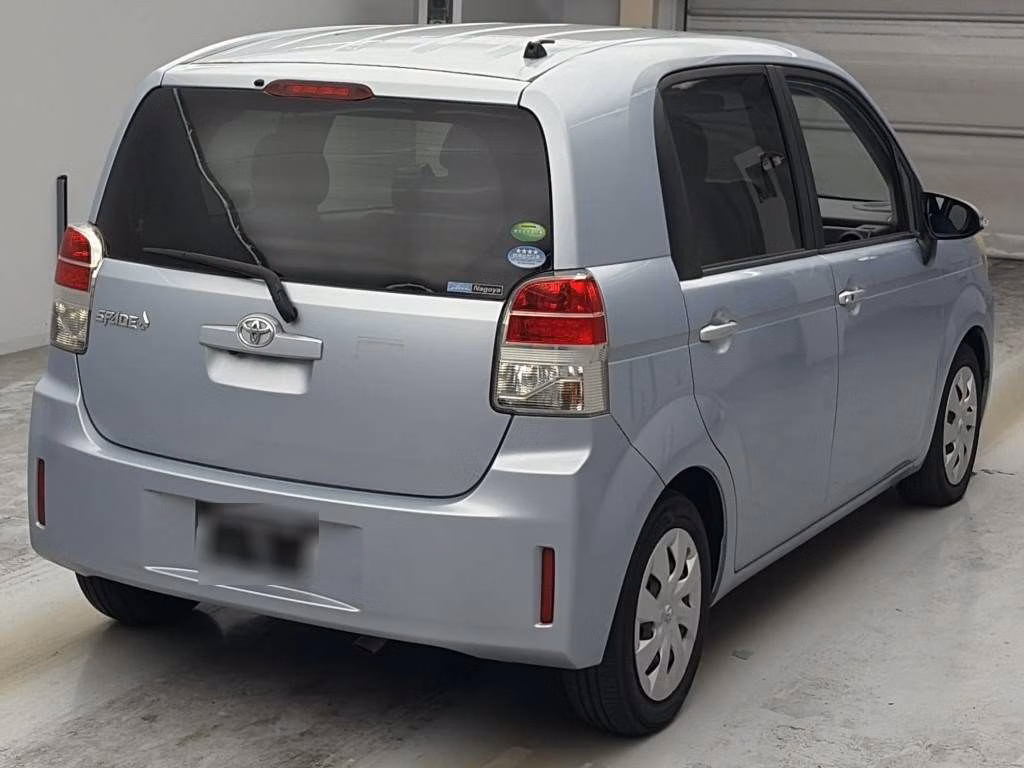 TOYOTA SPADE