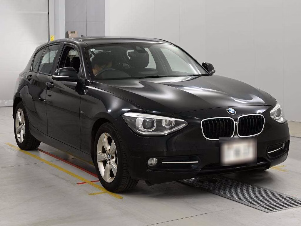 BMW 1-SERIES