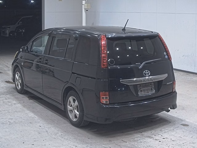 TOYOTA ISIS