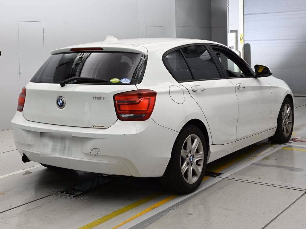 BMW 1-SERIES