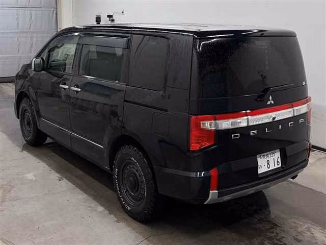 MITSUBISHI DELICA D:5