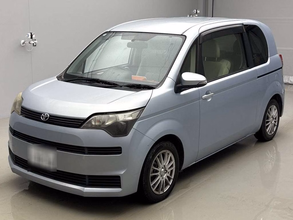 TOYOTA SPADE