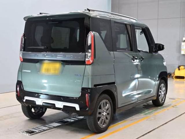 MITSUBISHI DELICA MINI