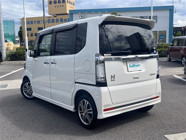 HONDA N-BOX