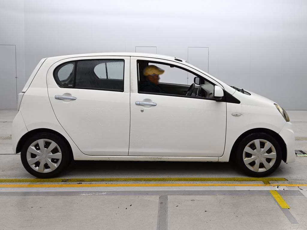 SUBARU PLEO PLUS