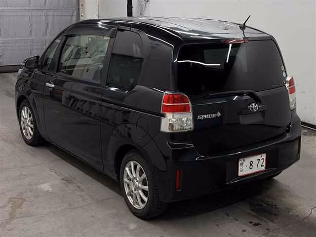 TOYOTA SPADE