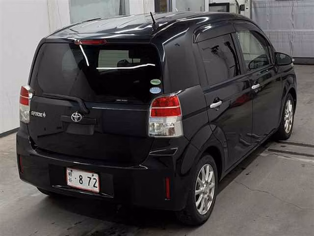 TOYOTA SPADE
