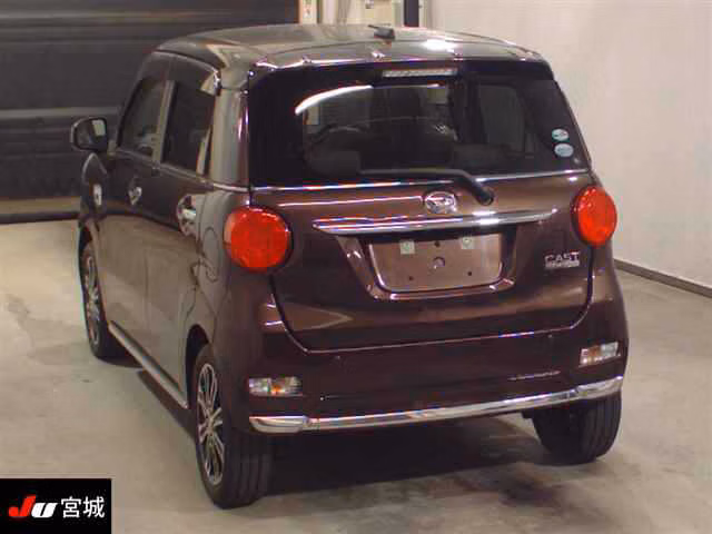 DAIHATSU CAST