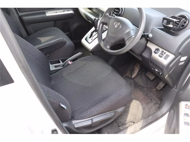 Toyota Corolla Rumion