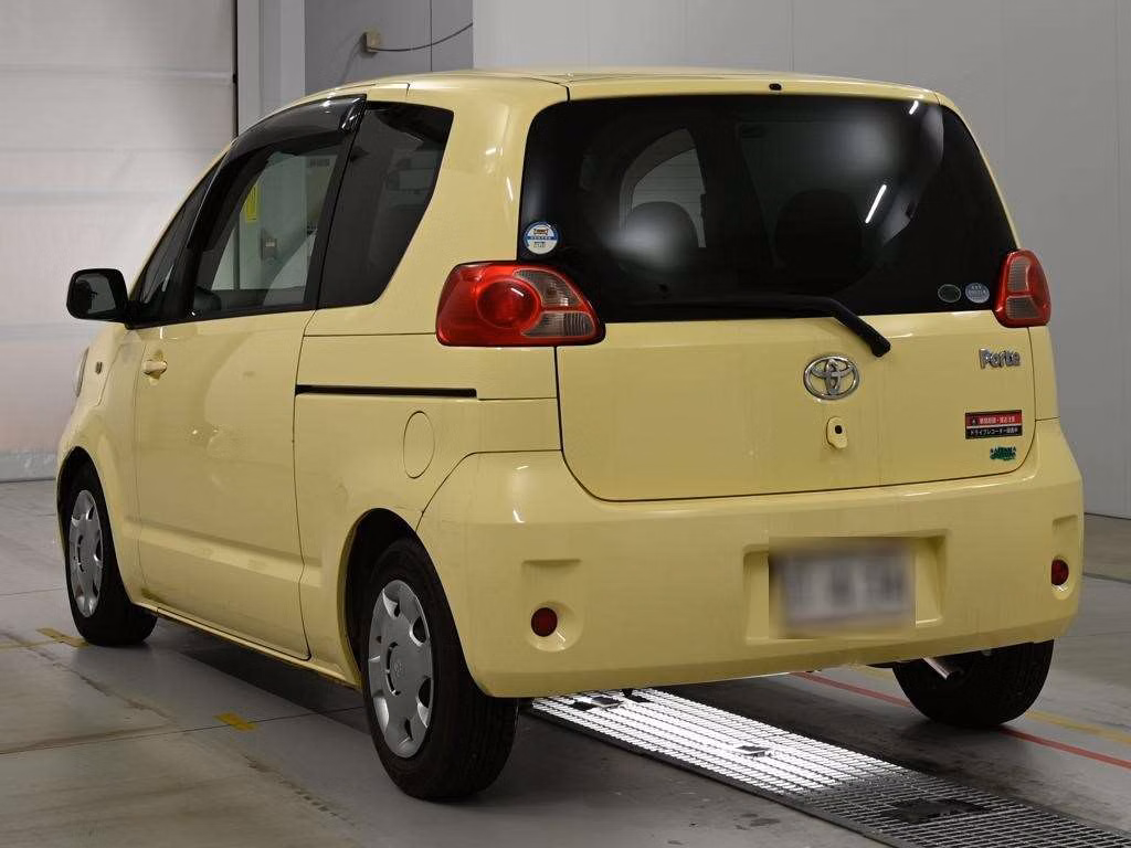 TOYOTA PORTE