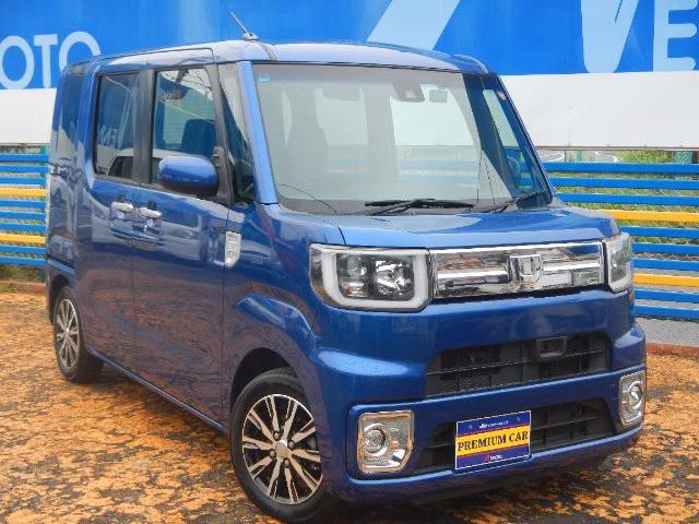DAIHATSU WAKE