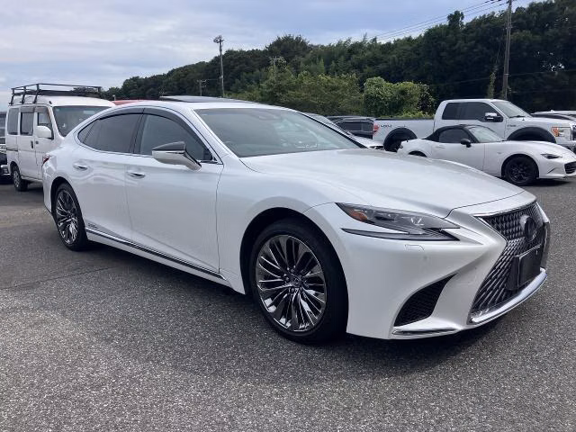 Lexus LS500h