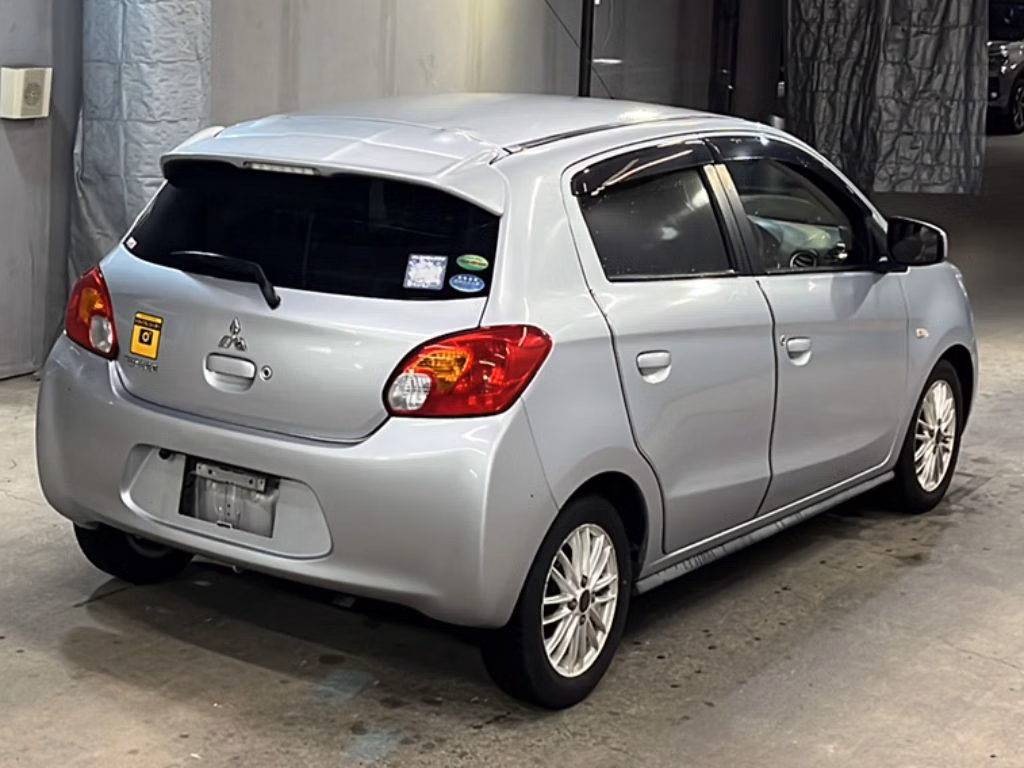 MITSUBISHI MIRAGE