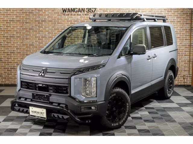 Mitsubishi Delica D:5
