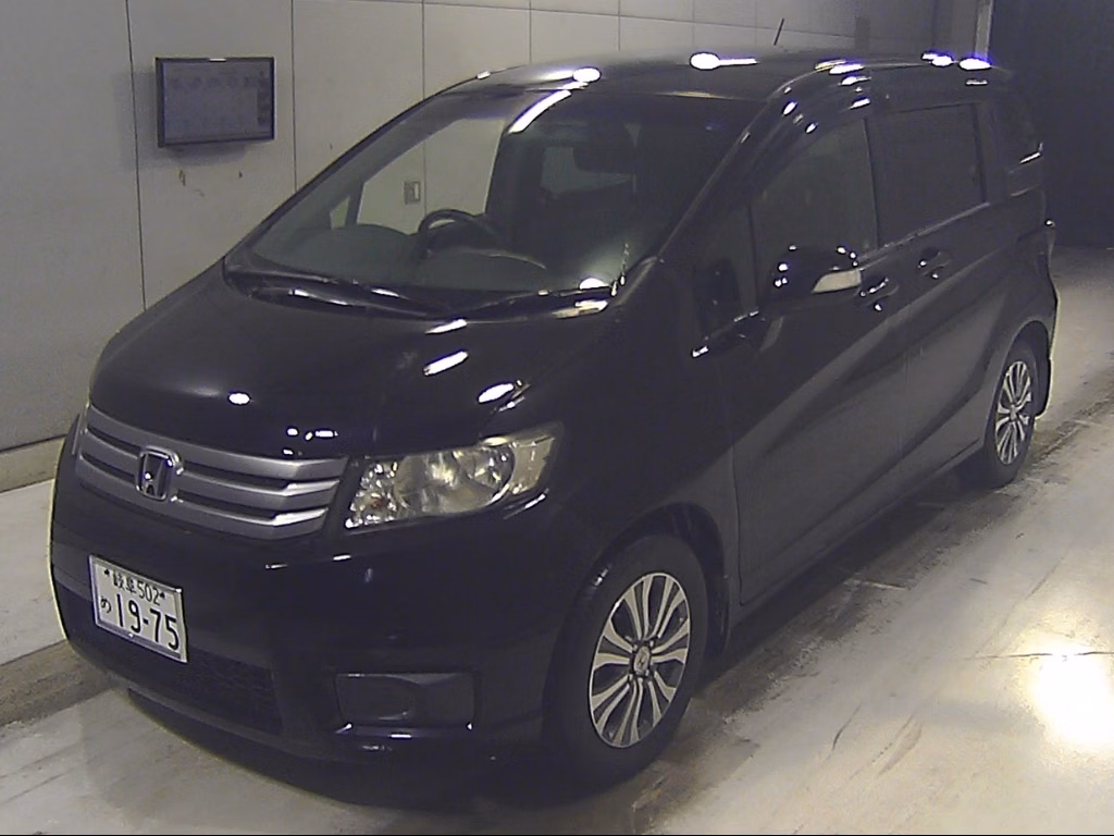 HONDA FREED SPIKE