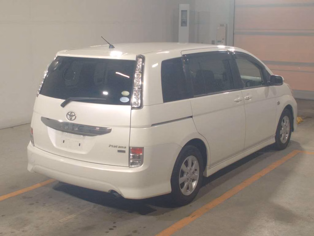 TOYOTA ISIS