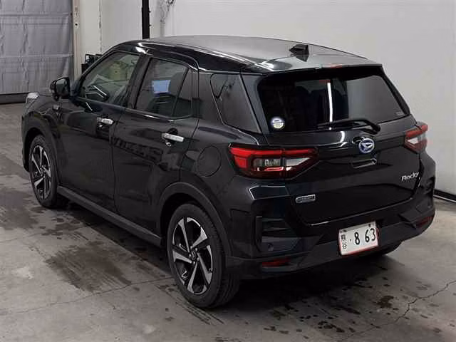DAIHATSU ROCKY