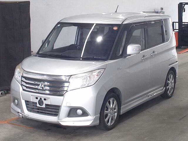 MITSUBISHI DELICA D:2