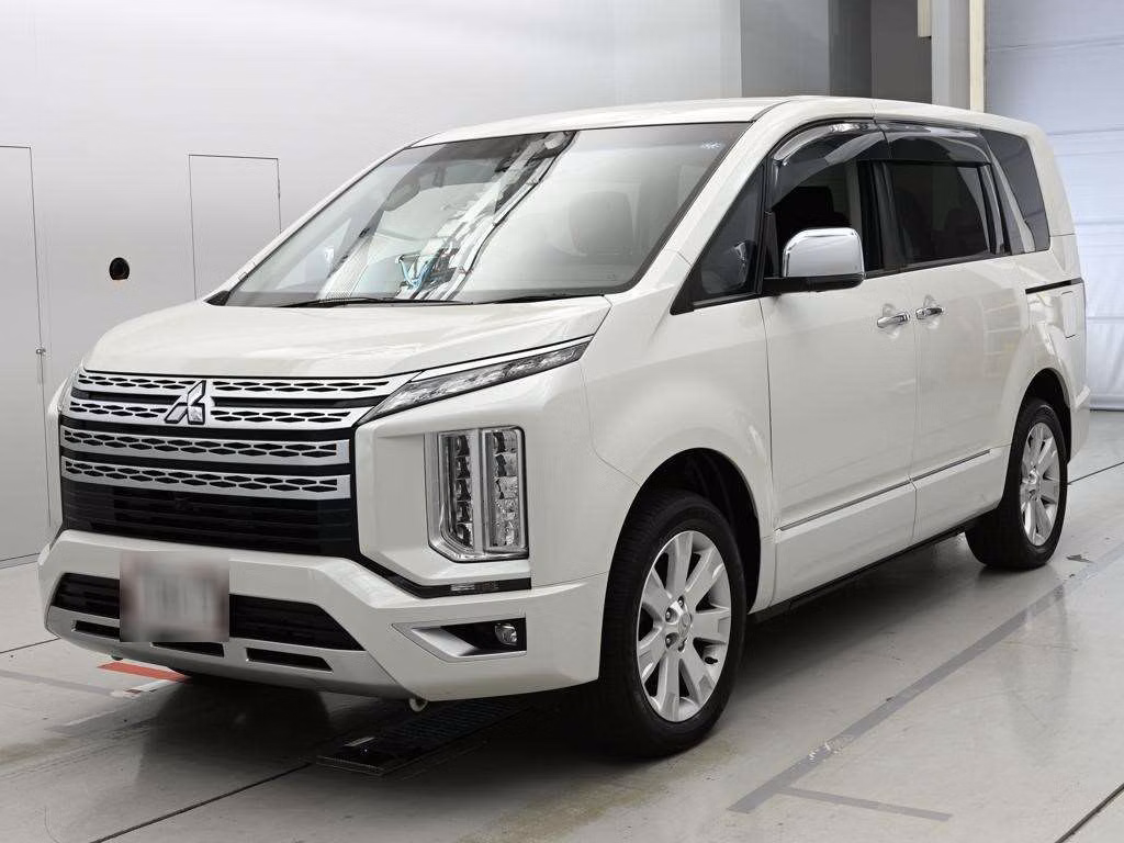 MITSUBISHI DELICA D:5
