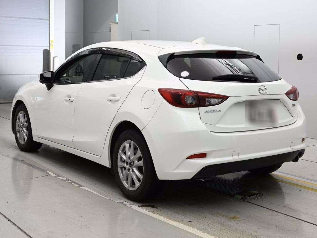MAZDA AXELA