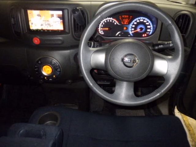 NISSAN CUBE