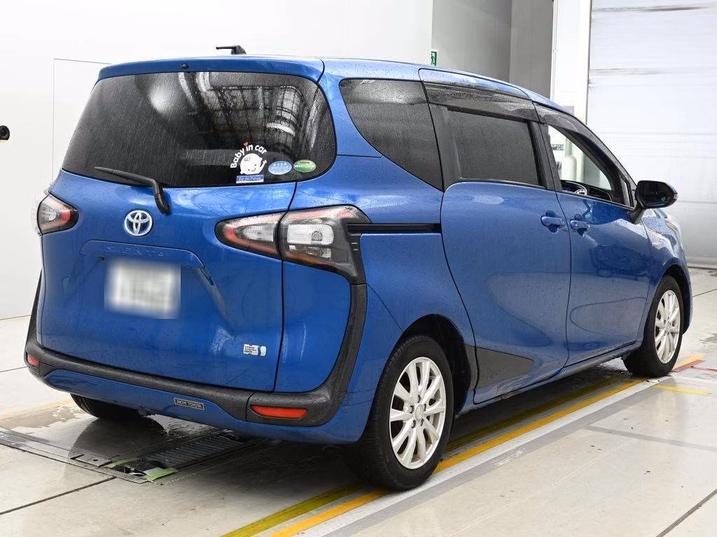 TOYOTA SIENTA