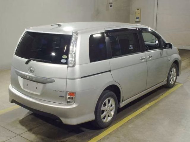 TOYOTA ISIS