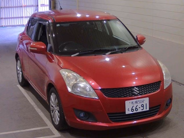 SUZUKI SWIFT