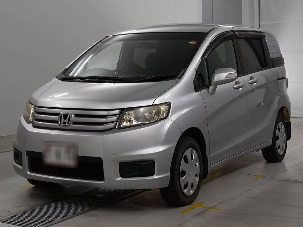 HONDA FREED SPIKE