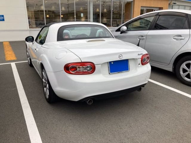 MAZDA ROADSTER