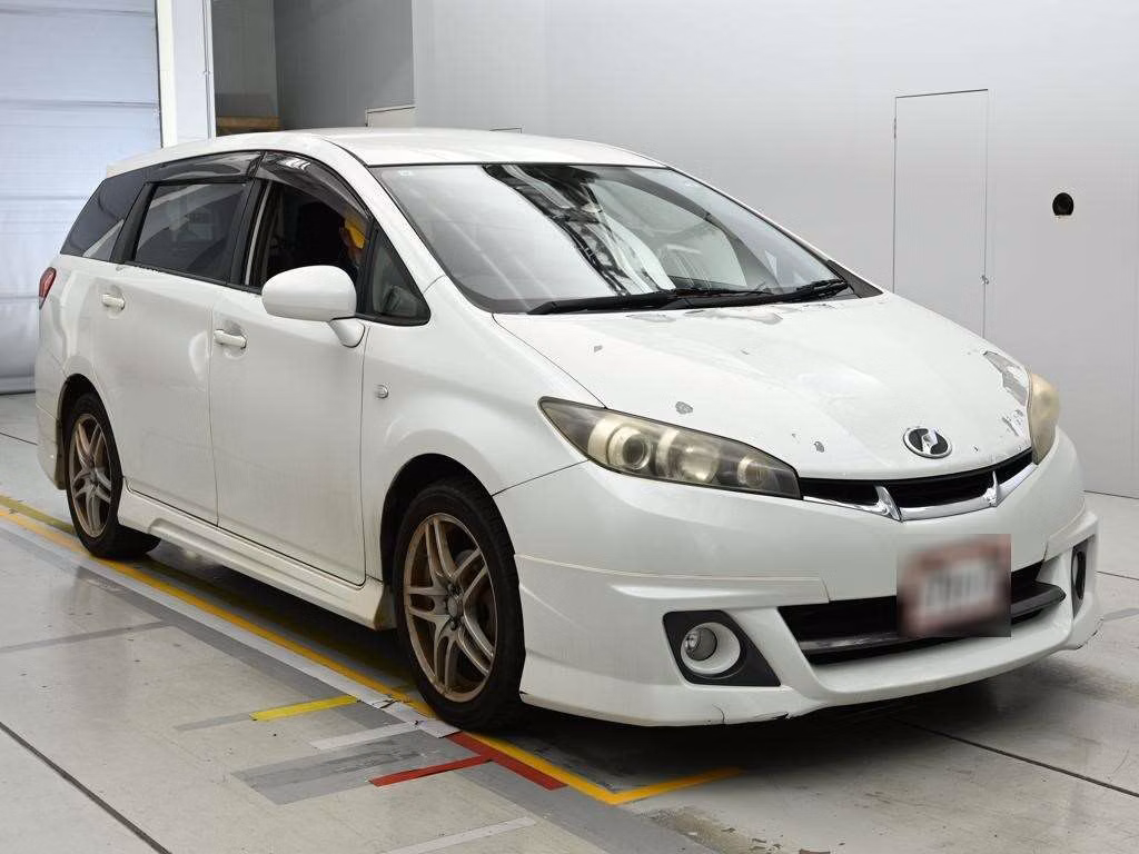 TOYOTA WISH