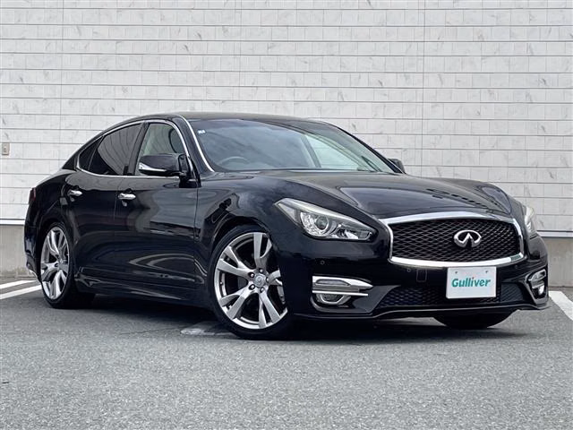 NISSAN FUGA