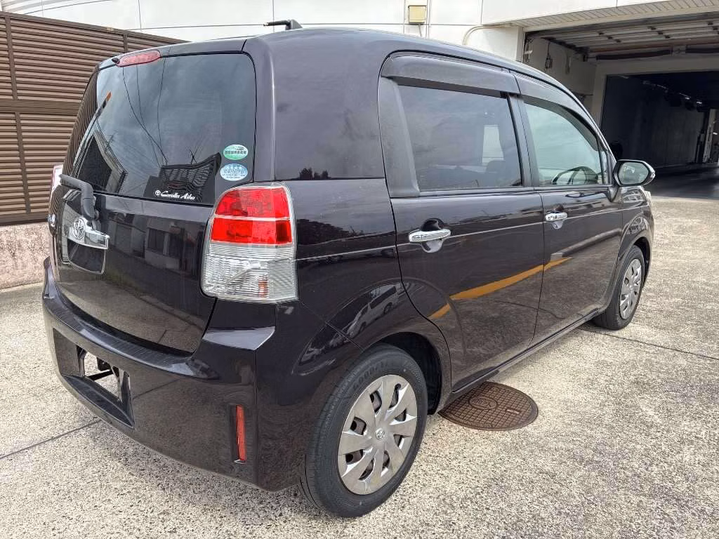 TOYOTA SPADE