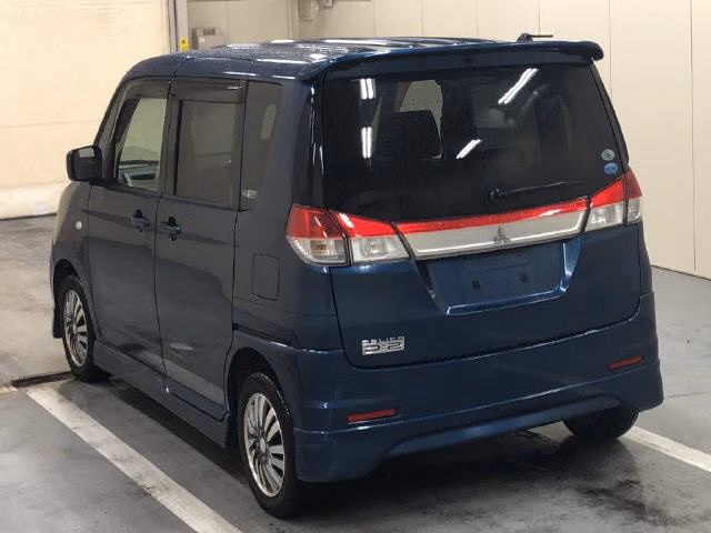 MITSUBISHI DELICA D:2