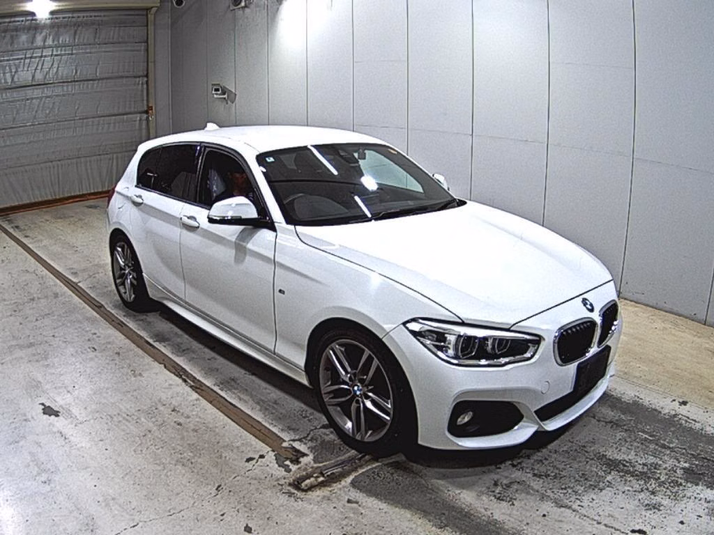 BMW 1-SERIES