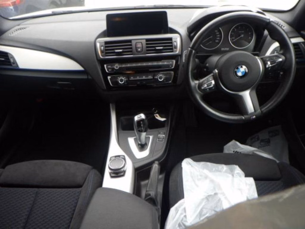 BMW 1-SERIES