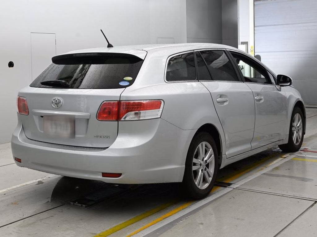 TOYOTA AVENSIS