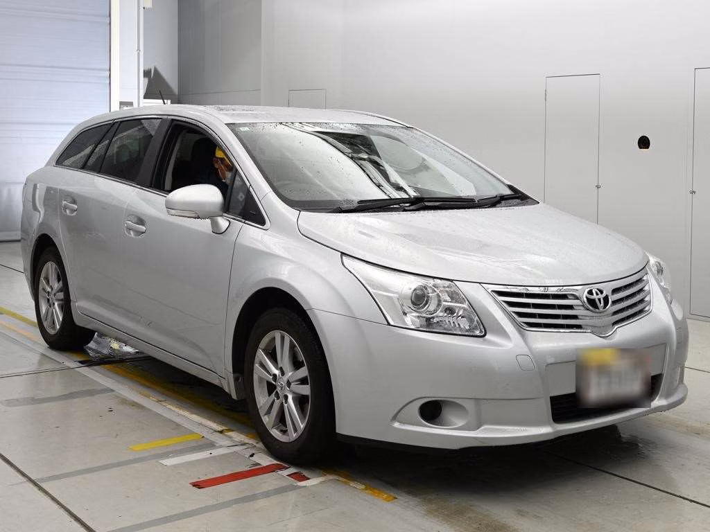 TOYOTA AVENSIS