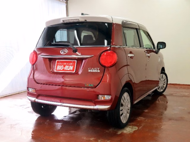 DAIHATSU CAST