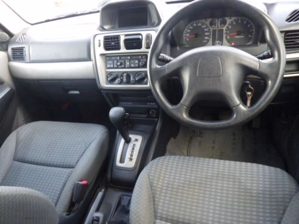 MITSUBISHI PAJERO IO