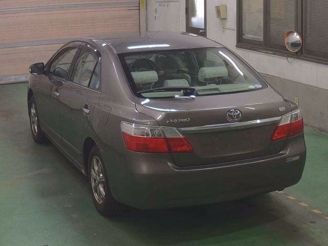TOYOTA PREMIO
