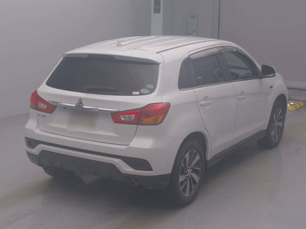 MITSUBISHI RVR