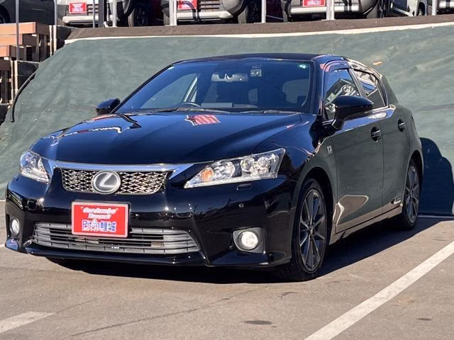 LEXUS CT200H