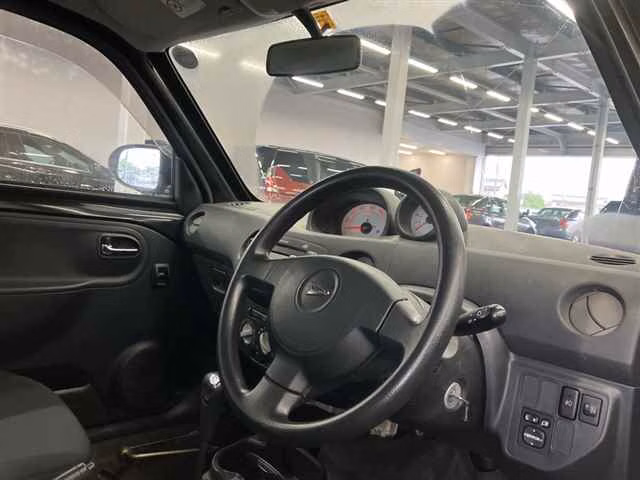 DAIHATSU ESSE