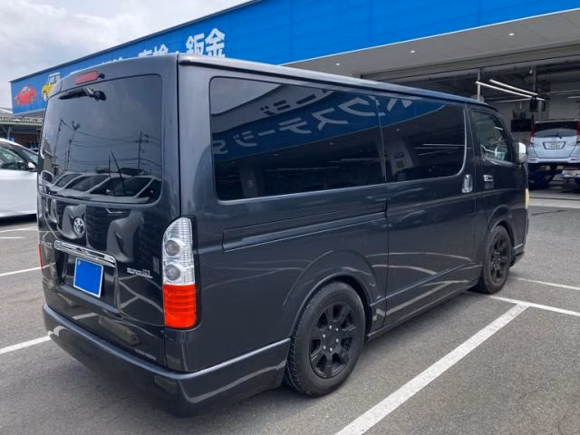 TOYOTA REGIUS ACE