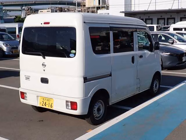 NISSAN NV100 CLIPPER